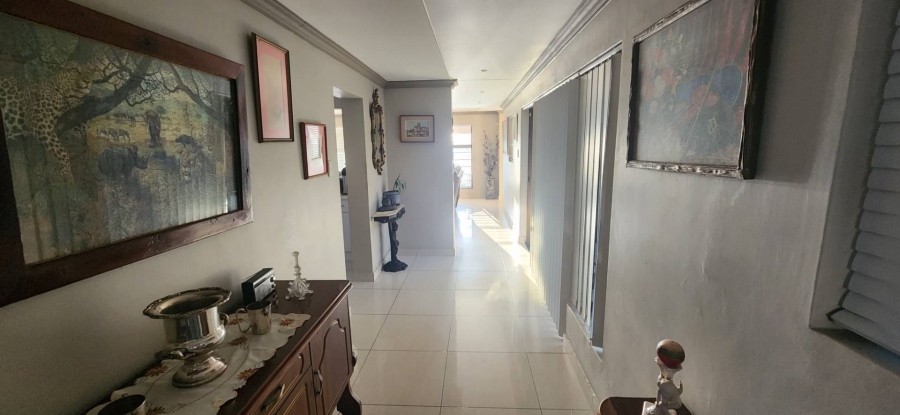 3 Bedroom Property for Sale in Reebok Western Cape